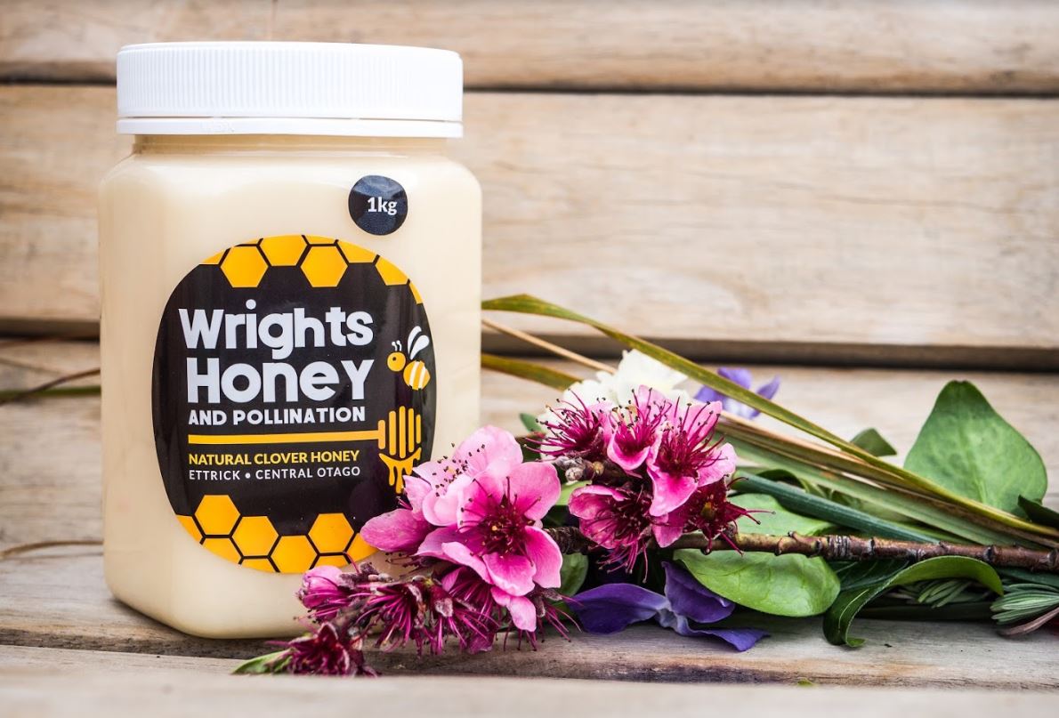 Large 1kg jar Creamed Clover Honey - Honey by Wrights